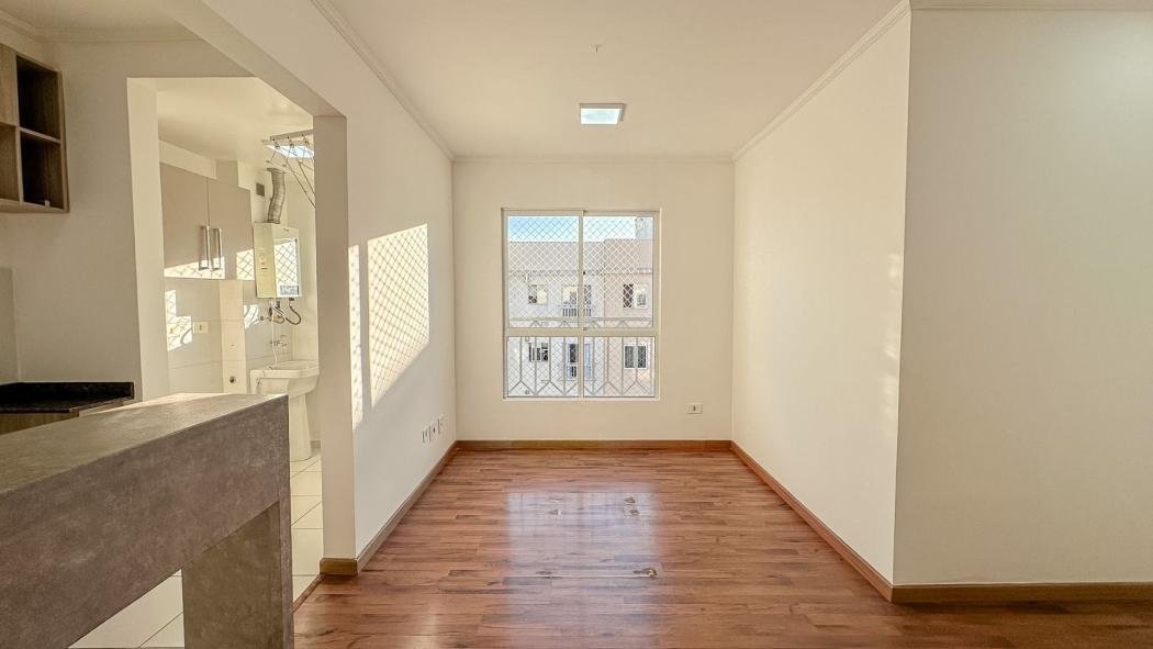  - Apartamento de 2 Quartos - Capão Raso - Curitiba/PR