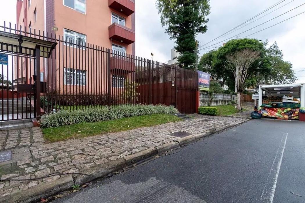 Apartamento à venda em Água Verde, Curitiba — Fava Imóveis