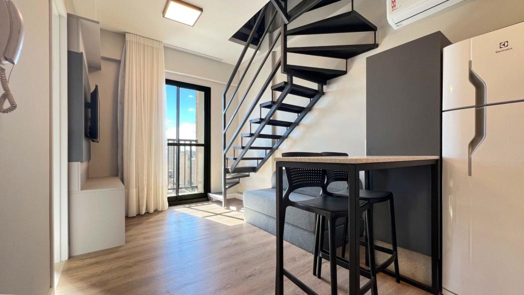 Apartamento em Curitiba - PR, no bairro Centro - Referência AP1695-A3MA