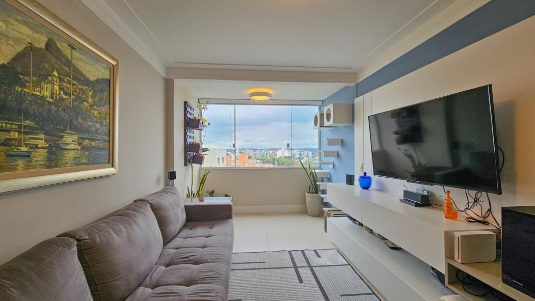 Apartamento em CURITIBA - PR, no bairro Cabral - Referência AP1813-EK-RIC