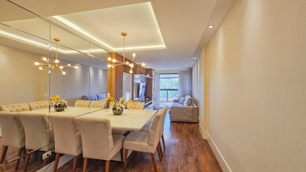 Apartamento semi-mobiliado de 79 m² privativo com 2 dormitórios sendo 1 suíte e 1 vaga de garagem no Cajuru