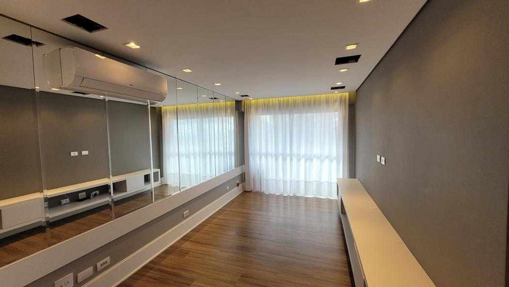  - APARTAMENTO com 3 dormitórios à venda com 136.87m² por R$ 865.000,00 no bairro Água Verde - CURITIBA / PR