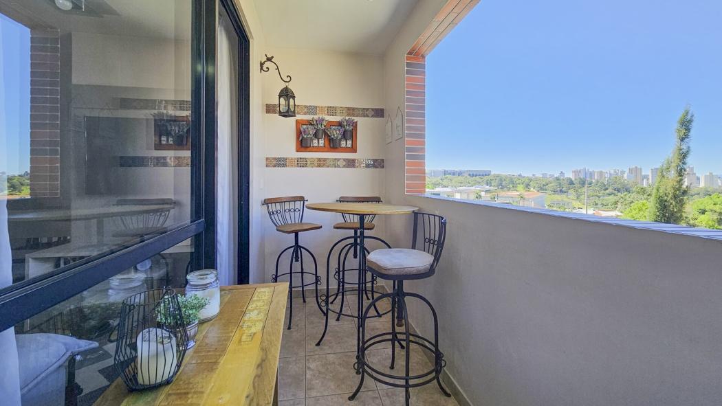 Apartamento à venda em Ahú, Curitiba — Fava Imóveis