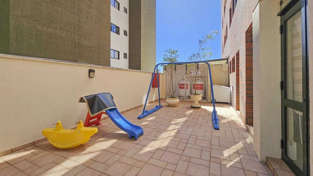 Apartamento à venda em Ahú, Curitiba — Fava Imóveis