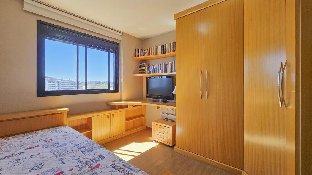 Apartamento à venda em Ahú, Curitiba — Fava Imóveis