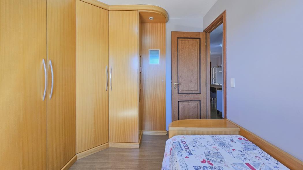 Apartamento à venda em Ahú, Curitiba — Fava Imóveis