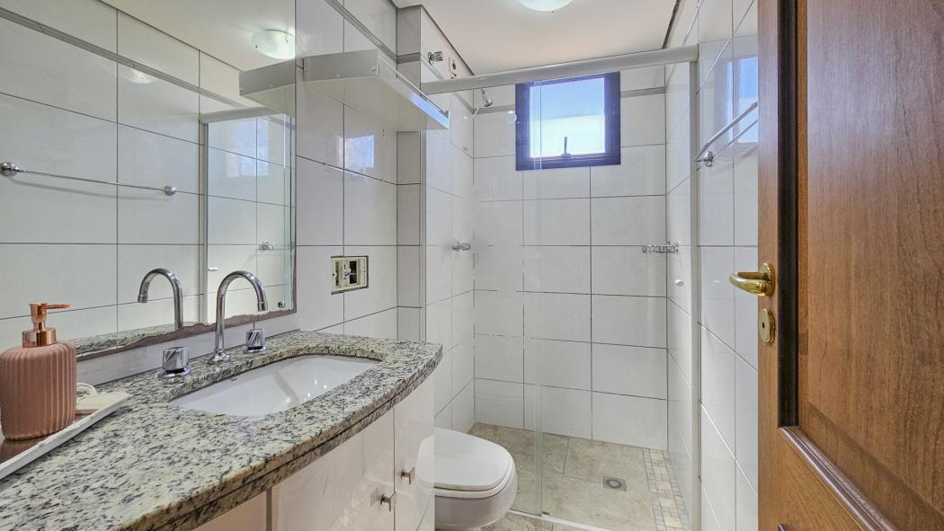 Apartamento à venda em Ahú, Curitiba — Fava Imóveis
