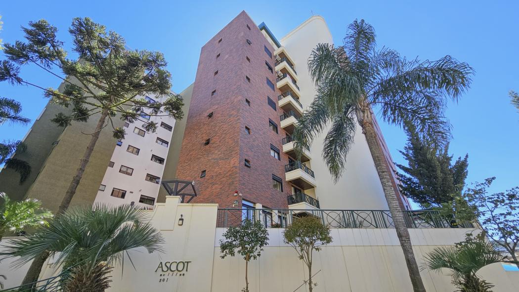 Apartamento à venda em Ahú, Curitiba — Fava Imóveis