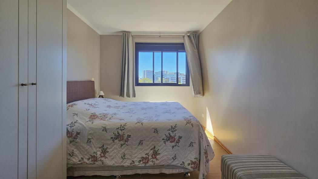 Apartamento à venda em Ahú, Curitiba — Fava Imóveis