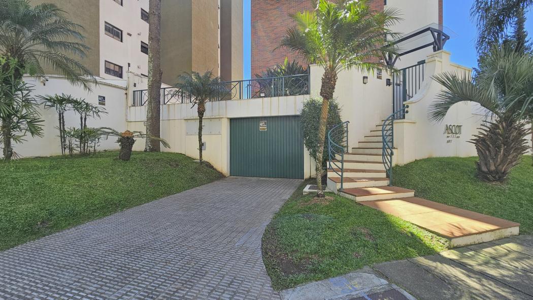 Apartamento à venda em Ahú, Curitiba — Fava Imóveis