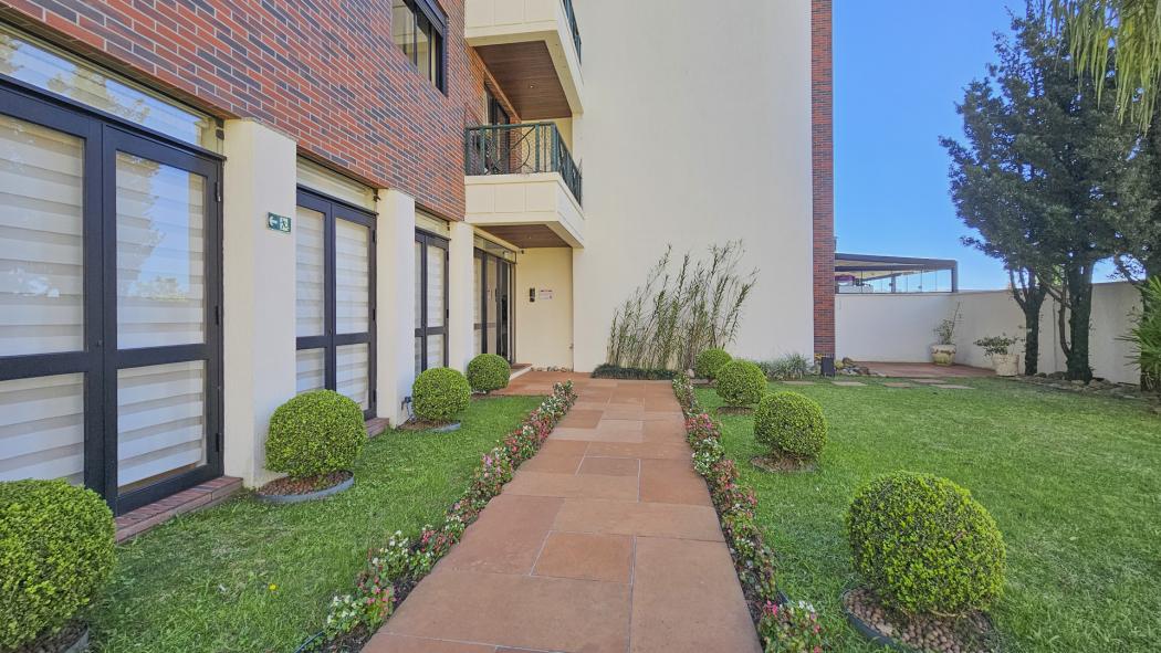 Apartamento à venda em Ahú, Curitiba — Fava Imóveis