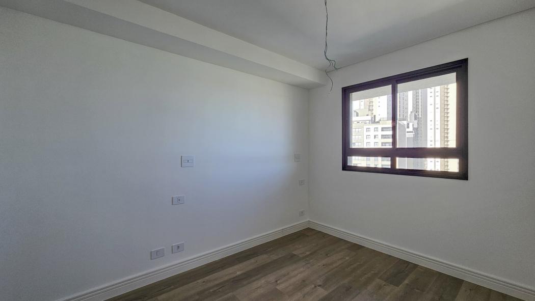 Apartamento à venda em Cristo Rei, Curitiba — Fava Imóveis