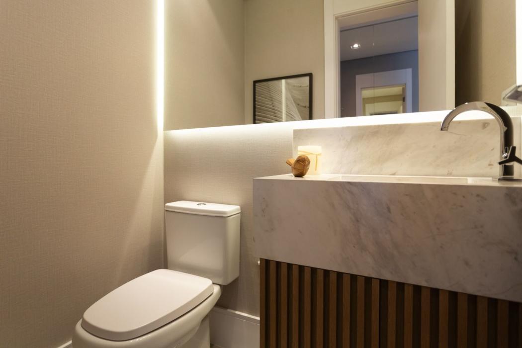  - Apartamento com 2 dormitórios à venda, 72 m² por R$ 948. - Centro - Curitiba/PR