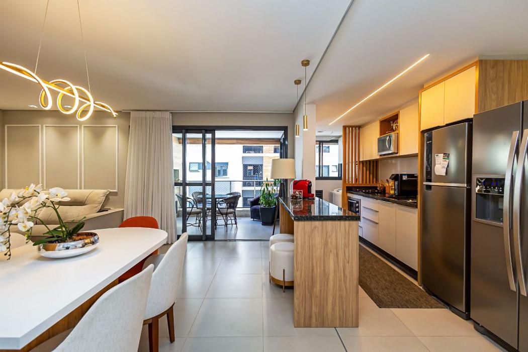 Apartamento à venda com 3 quartos, 108m² - Cabral,Curitiba 