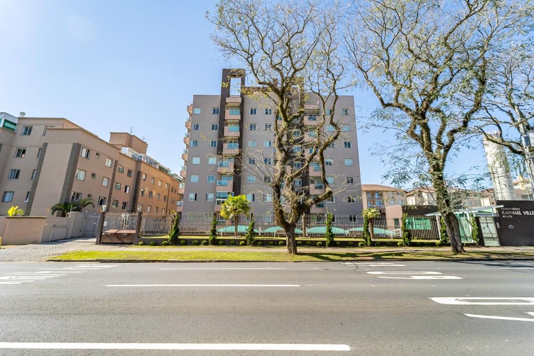 Apartamento à venda em Capão Raso, Curitiba — Fava Imóveis