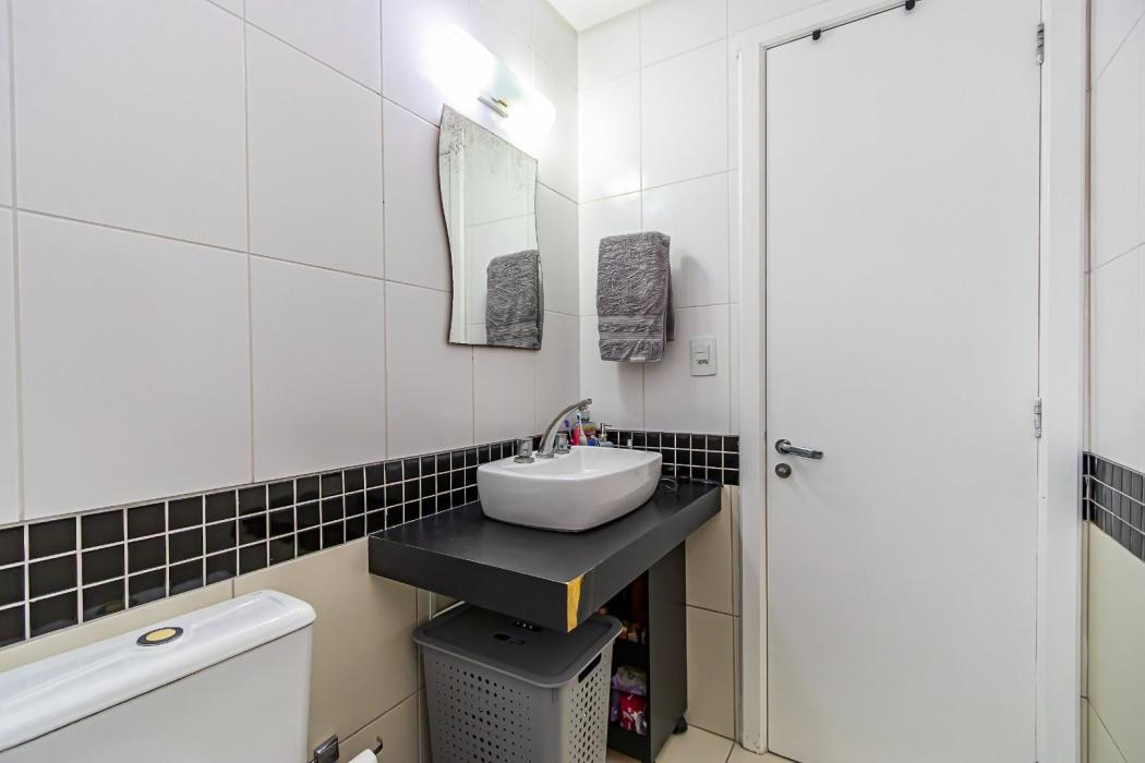 Apartamento à venda em Capão Raso, Curitiba — Fava Imóveis
