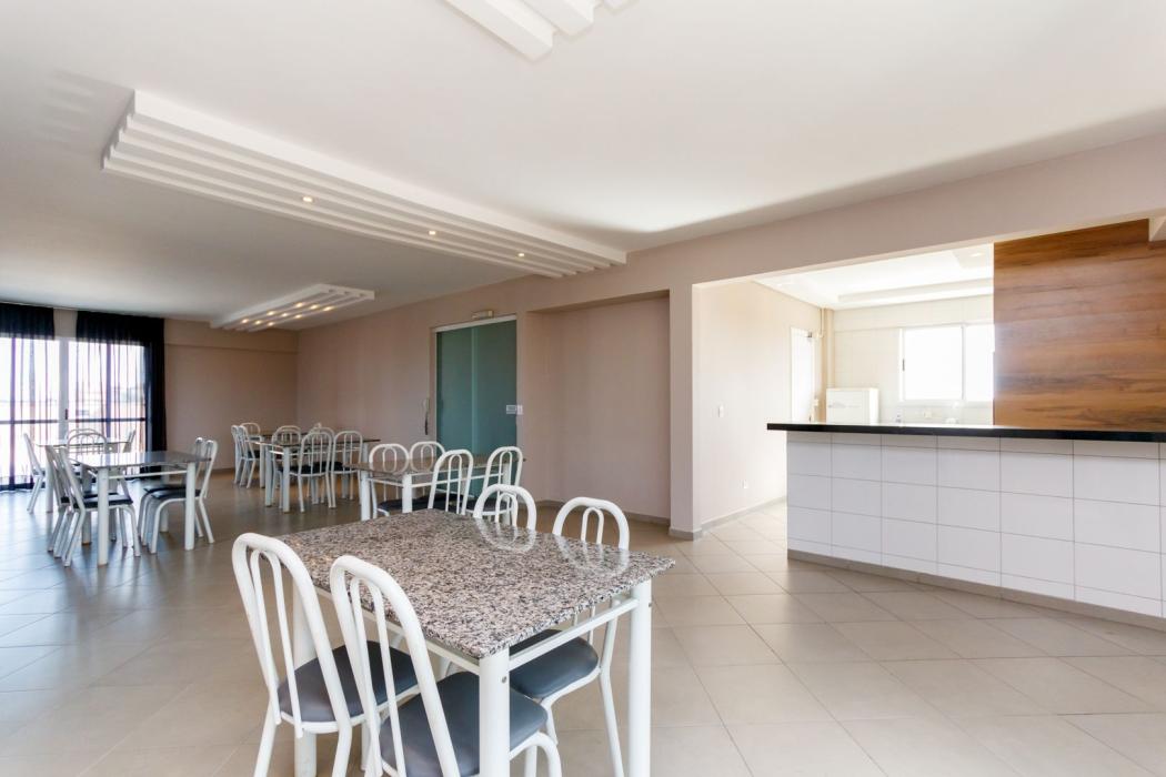 Apartamento à venda em Capão Raso, Curitiba — Fava Imóveis