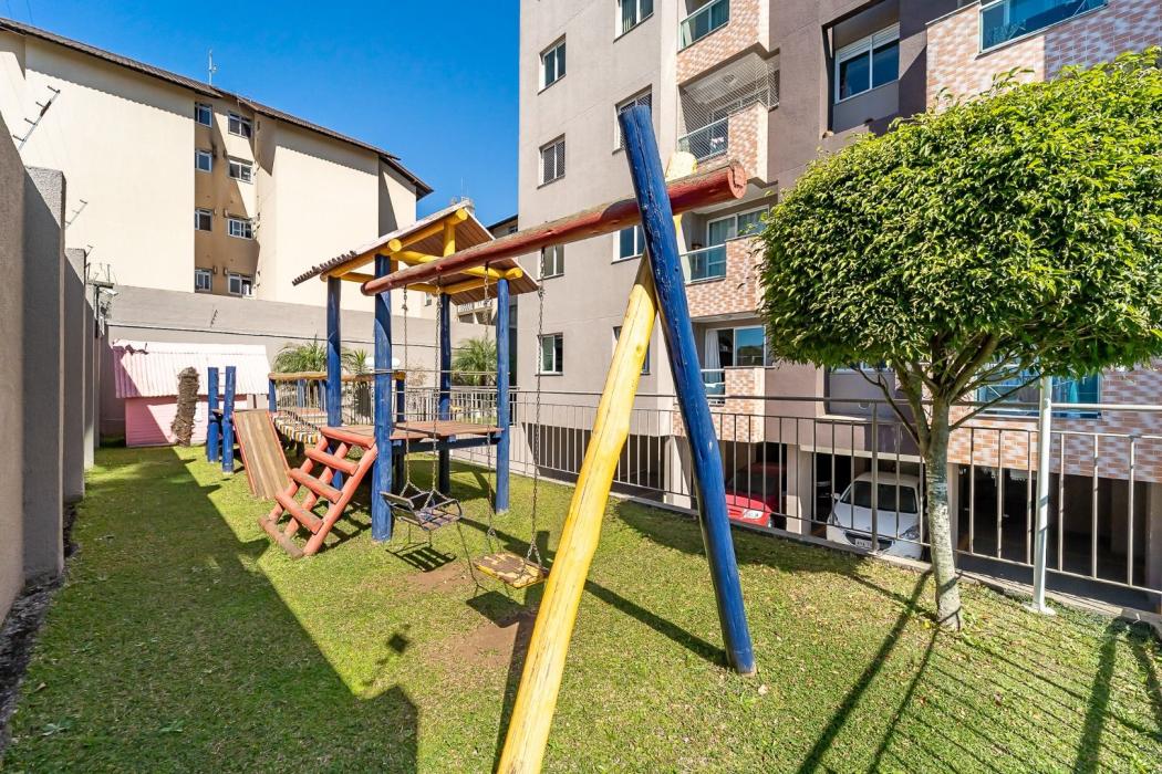 Apartamento à venda em Capão Raso, Curitiba — Fava Imóveis