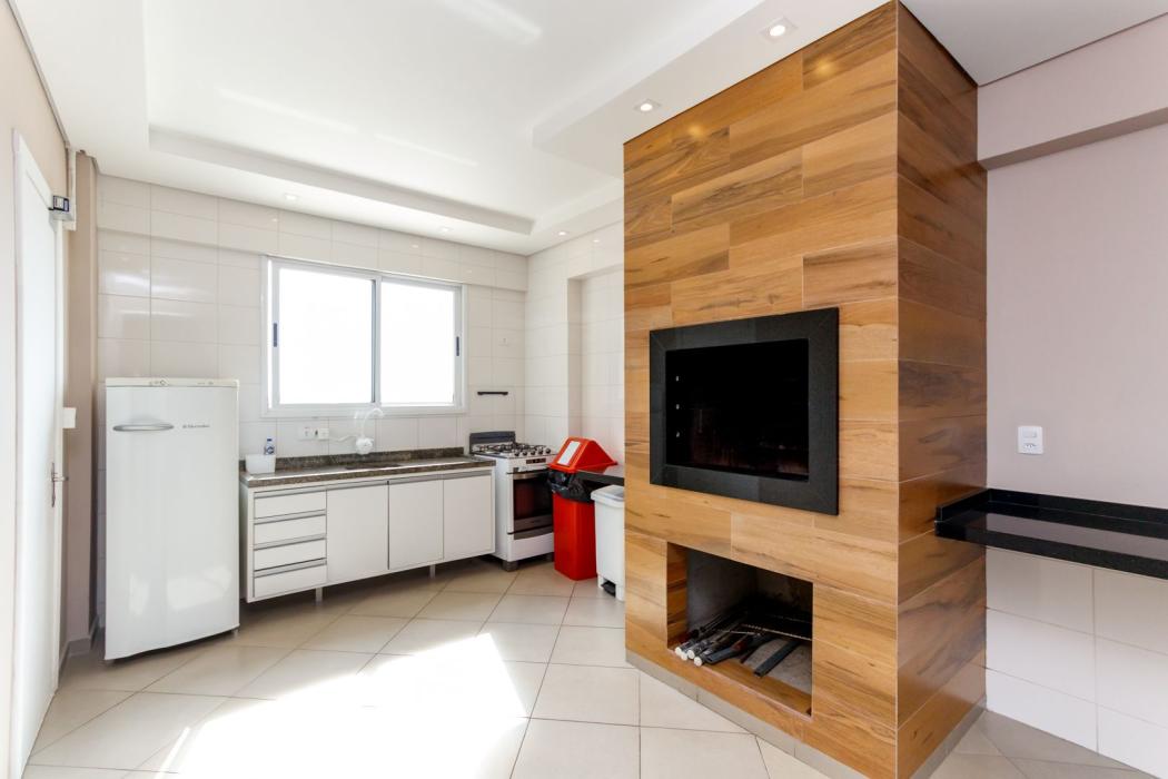 Apartamento à venda em Capão Raso, Curitiba — Fava Imóveis