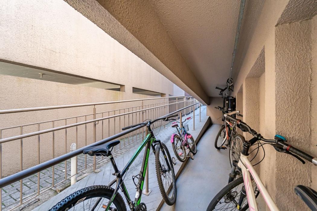 Apartamento à venda em Capão Raso, Curitiba — Fava Imóveis