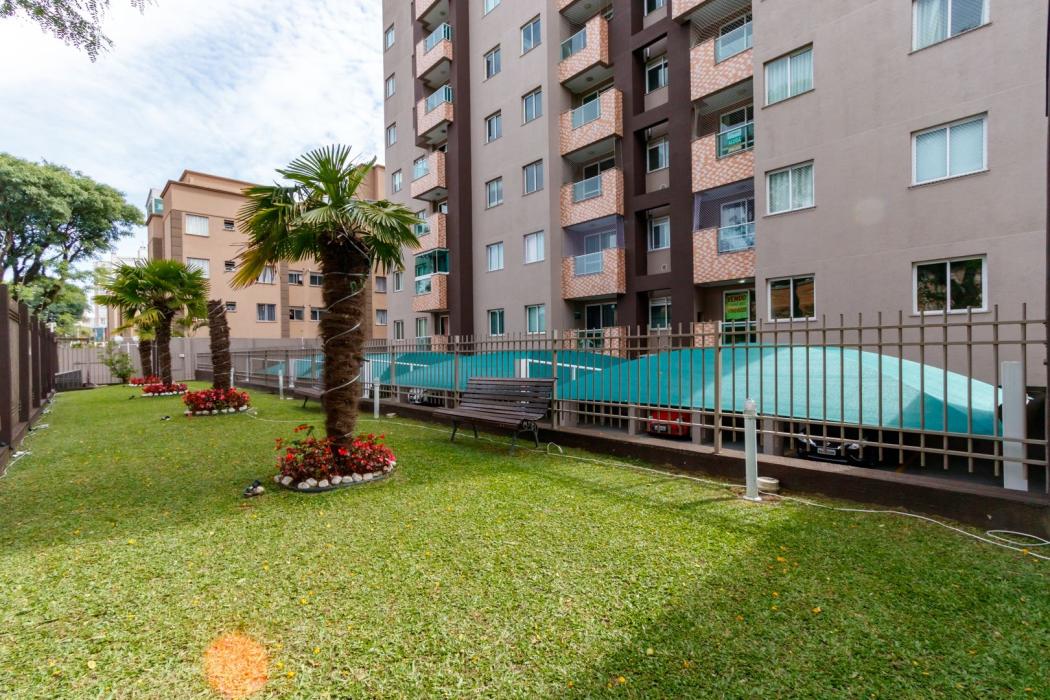 Apartamento à venda em Capão Raso, Curitiba — Fava Imóveis