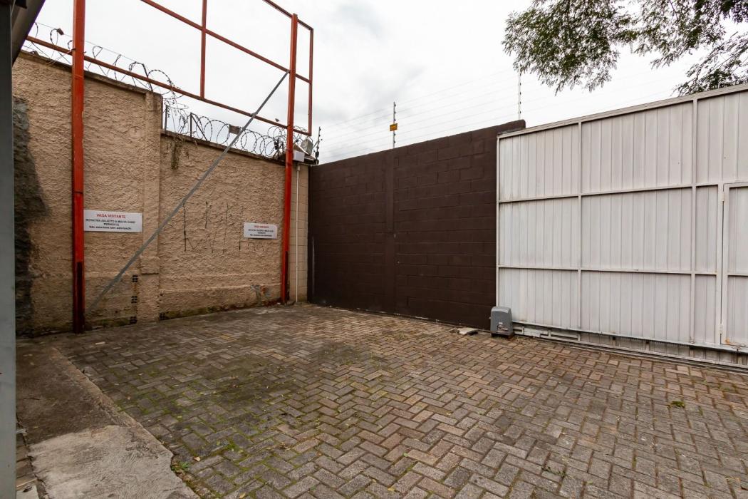 Apartamento à venda em Capão Raso, Curitiba — Fava Imóveis