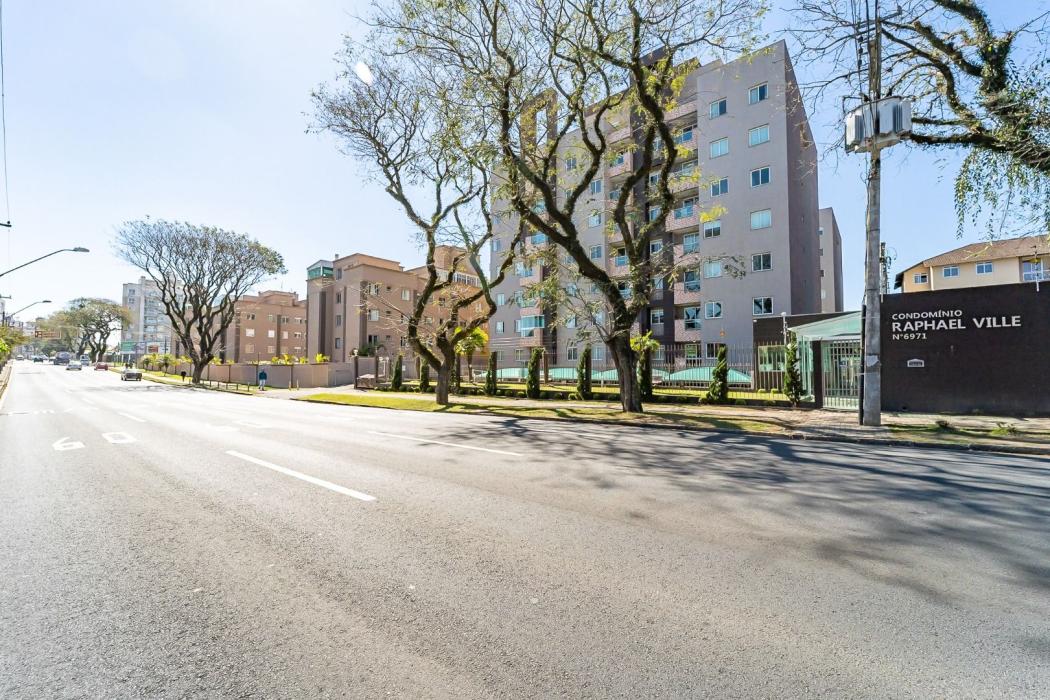 Apartamento à venda em Capão Raso, Curitiba — Fava Imóveis