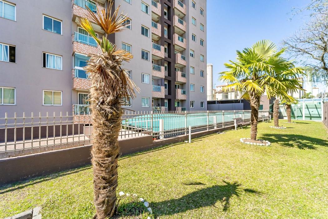 Apartamento à venda em Capão Raso, Curitiba — Fava Imóveis