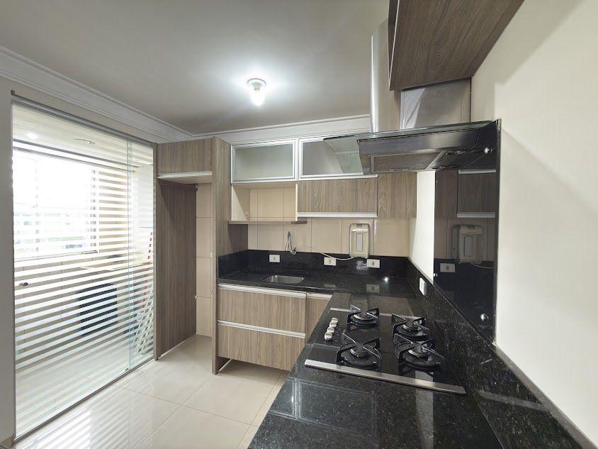  - Apartamento 3 quartos à venda, 56 m²- Pinheirinho - Curitiba