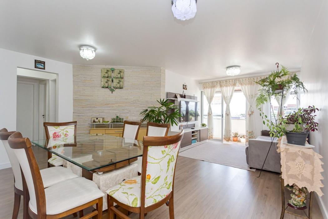 Apartamento com 3 dormitórios à venda, 117 m² por R$ 680.000,00 - Bacacheri - Curitiba/PR