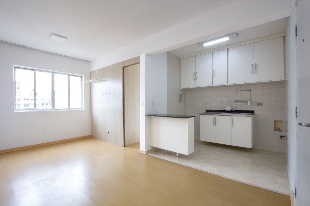 1 QUARTO COM ARMÁRIOS E MUITO SOL AO LADO DO CONDOR!