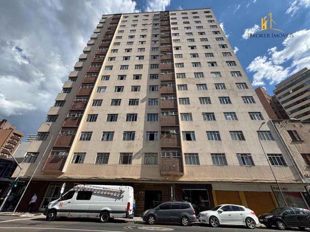 Apartamento em Curitiba - PR, no bairro Centro - Referência AP57247-IBRK