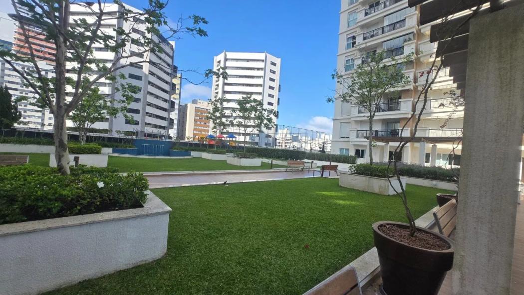 Apartamento para alugar em Vila Izabel, Curitiba — Fava Imóveis