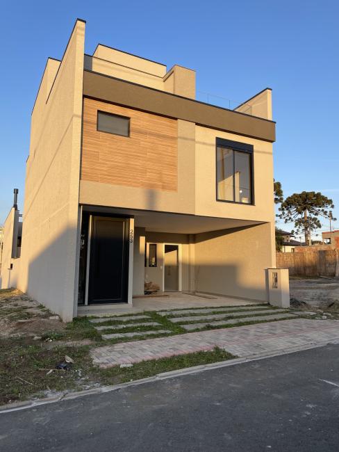 Condomínio em SÃO JOSÉ DOS PINHAIS - PR, no bairro Costeira - Referência AT401524-VIVA