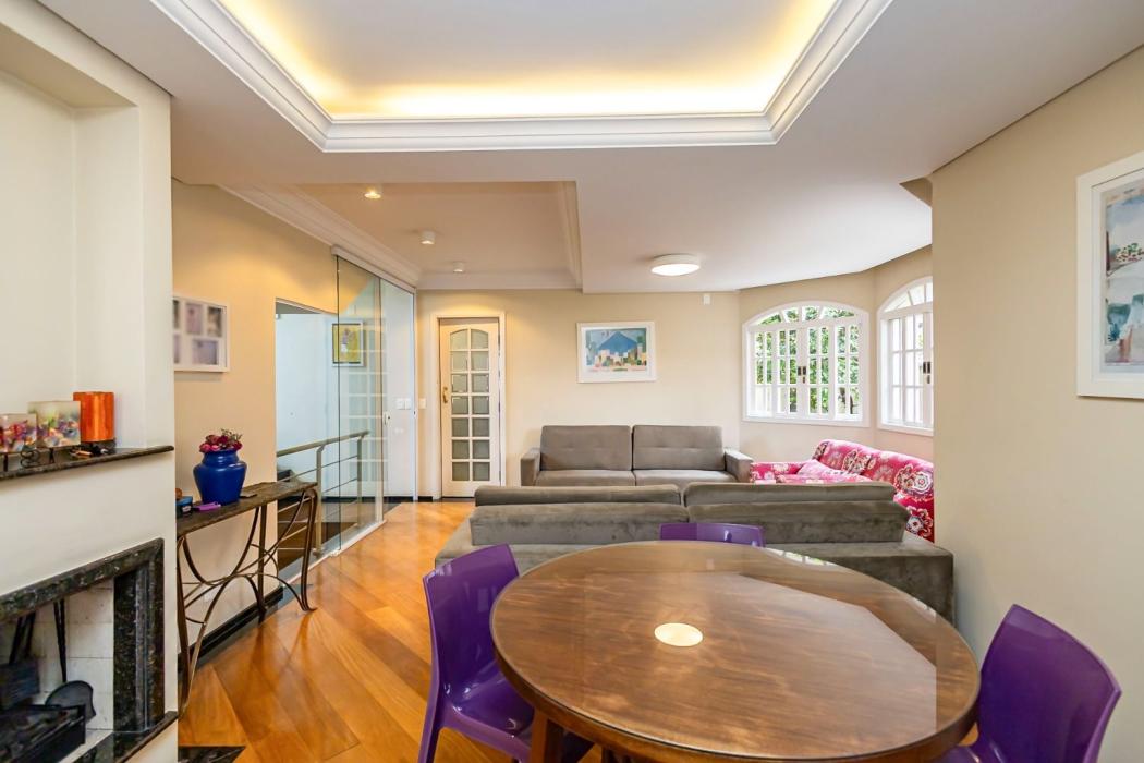 Casa à venda com 4 quartos, 302m² - Campo Comprido,Curitiba 
