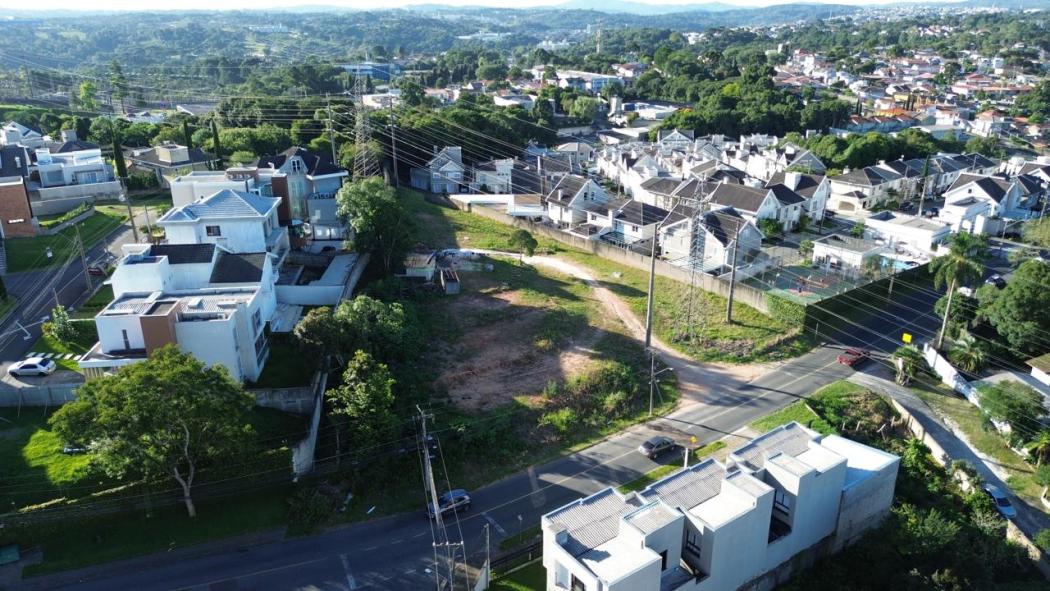  - Terrenos ideal para sobrados de alto padrão e muito bem localizado no bairro de Abranches em Curitiba-PR
