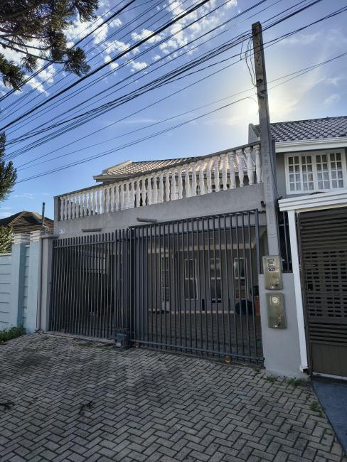 Casa à venda em Xaxim, Curitiba — Fava Imóveis