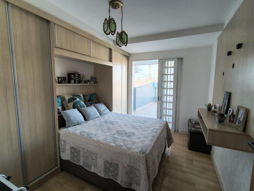 Casa à venda em Xaxim, Curitiba — Fava Imóveis