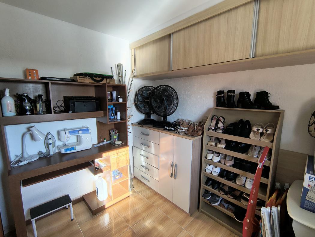 Casa à venda em Xaxim, Curitiba — Fava Imóveis