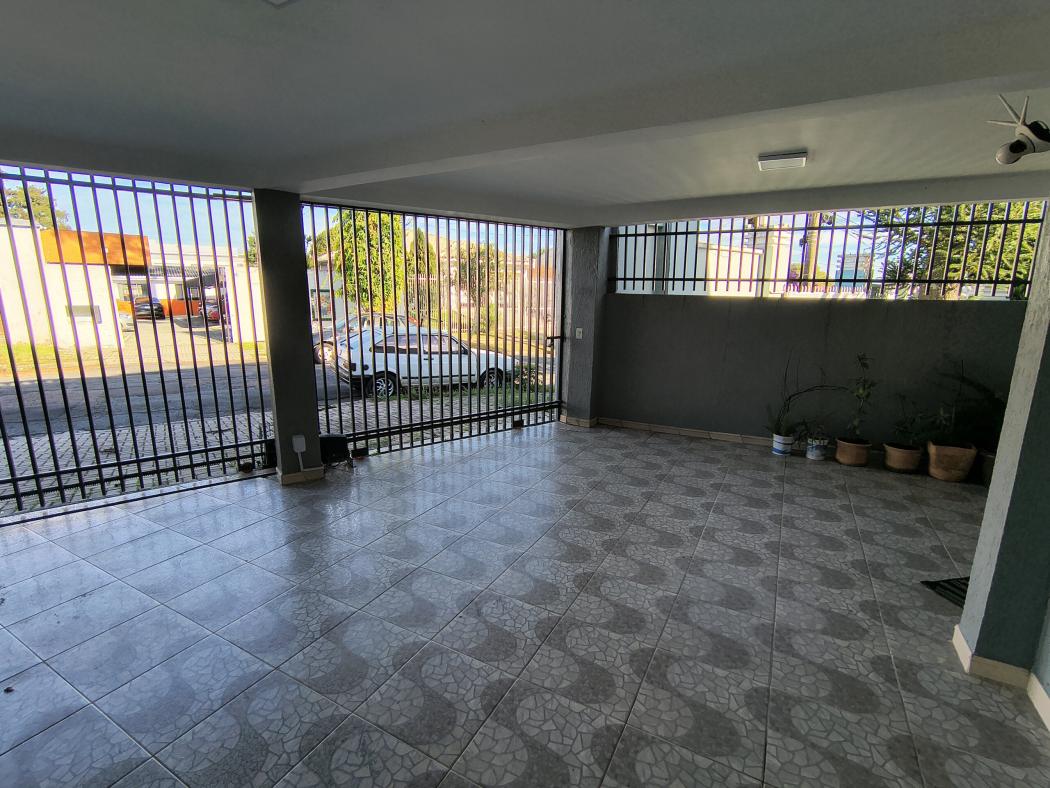 Casa à venda em Xaxim, Curitiba — Fava Imóveis