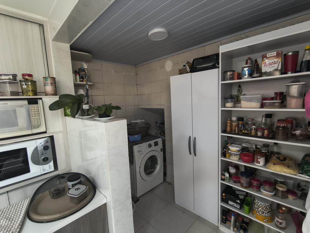 Casa à venda em Xaxim, Curitiba — Fava Imóveis