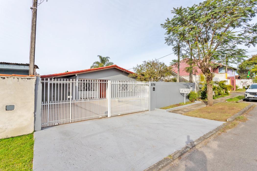  - EXCELENTE CASA COM 4 DORMITÓRIOS 190 M² SENDO 1 SUÍTE NO SANTA CÂNDIDA POR R$ 720.000,00.