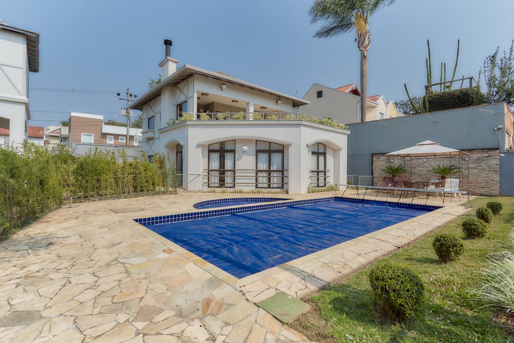 Casa em CURITIBA - PR, no bairro Xaxim - Referência CA0003-SPAS