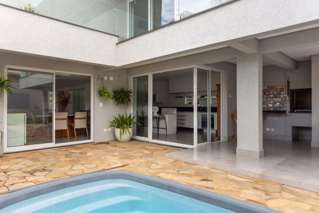 Casa à venda em Santa Felicidade, Curitiba — Hub Urbana