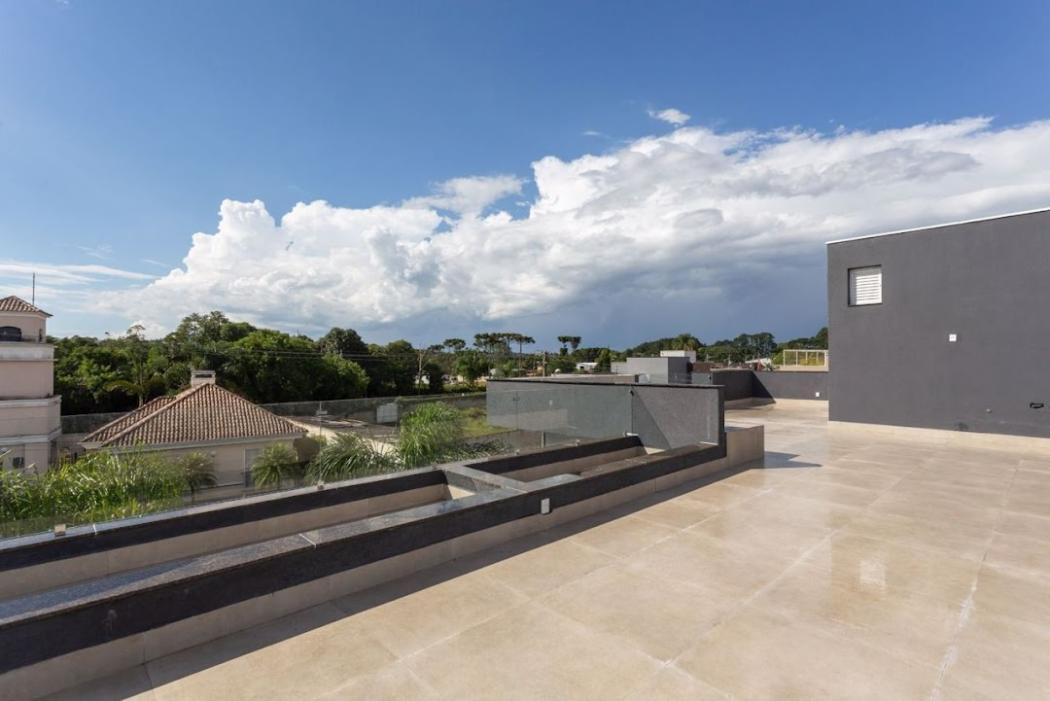 Casa à venda em Santa Felicidade, Curitiba — Hub Urbana