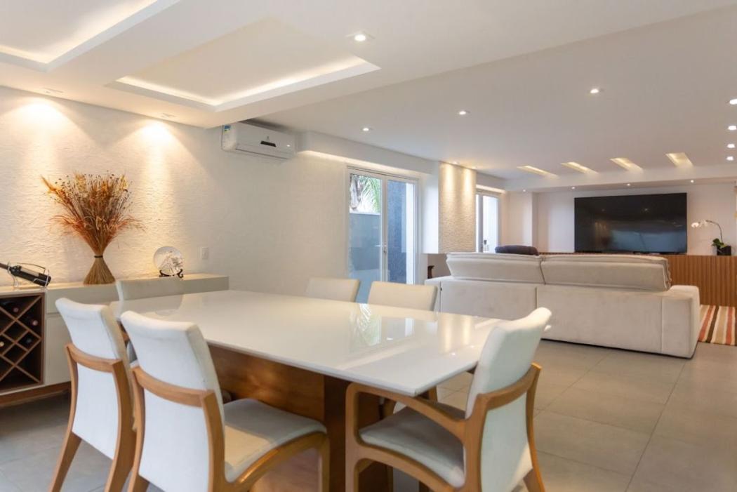 Casa à venda em Santa Felicidade, Curitiba — Hub Urbana