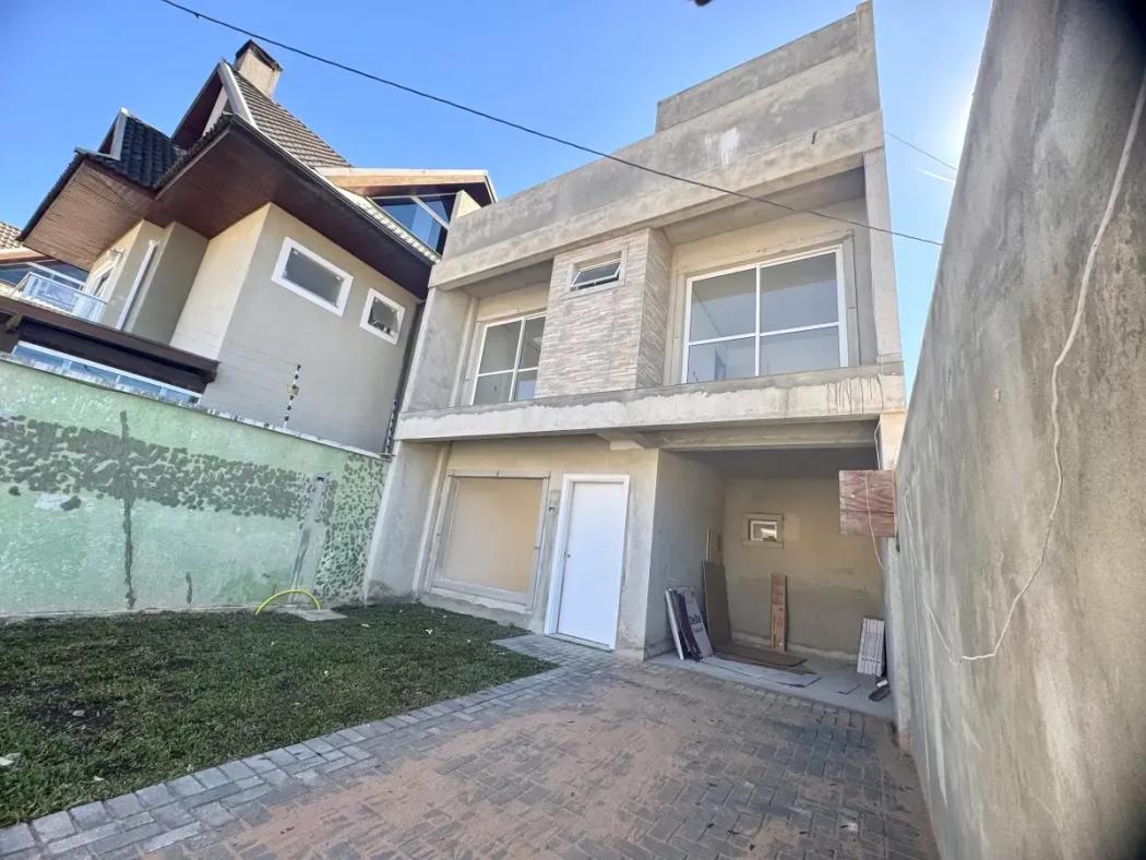 Casa à venda em Uberaba, Curitiba — Hub Urbana