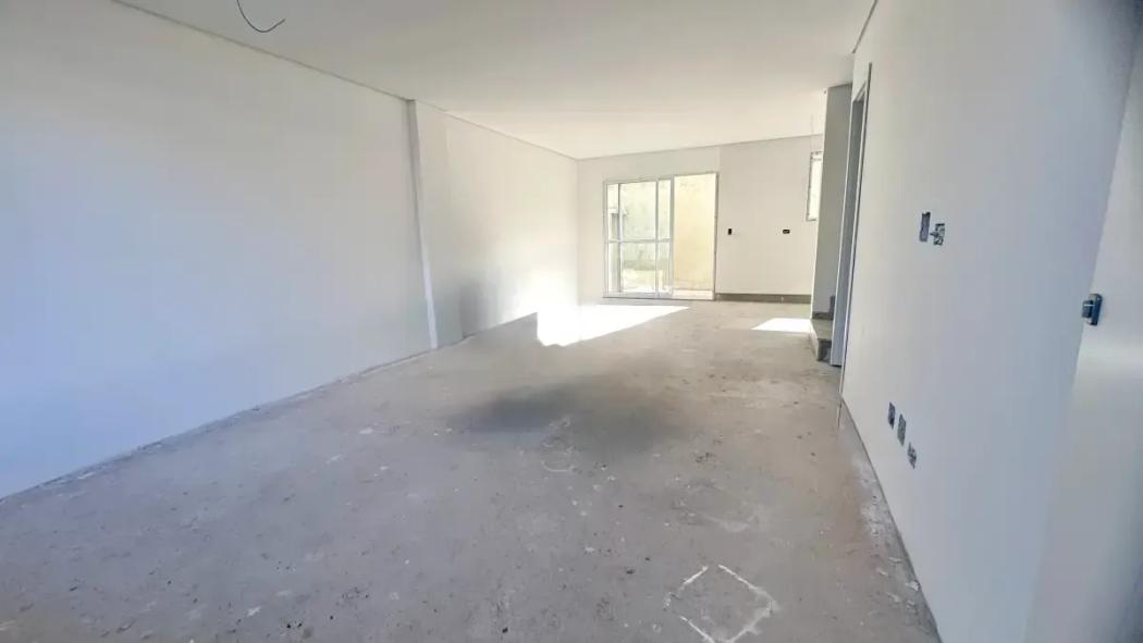 Casa à venda em Uberaba, Curitiba — Hub Urbana
