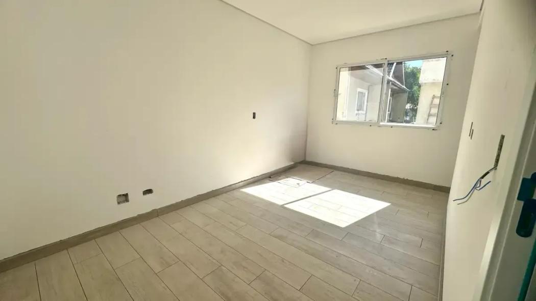 Casa à venda em Uberaba, Curitiba — Hub Urbana
