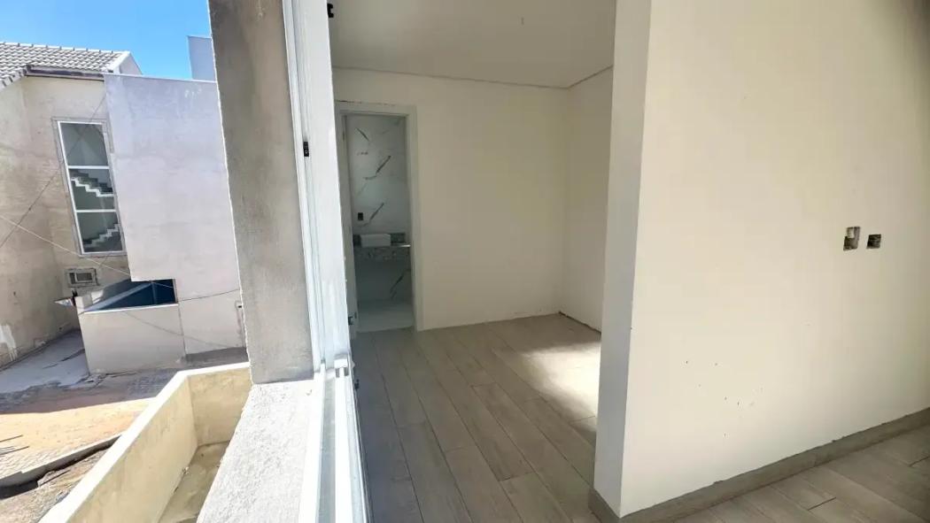 Casa à venda em Uberaba, Curitiba — Hub Urbana